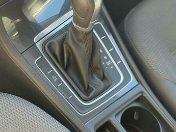 Volkswagen Golf 1.2L TSI (Petrol) SE Automatic (DSG)