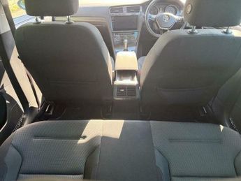 Volkswagen Golf 1.2L TSI (Petrol) SE Automatic (DSG)
