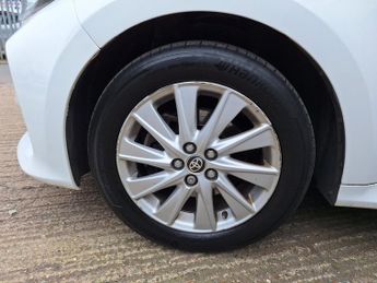 Toyota Yaris 1.5 VVT-h Icon Hatchback 5dr Petrol Hybrid E-CVT Euro 6 (s/s) (1