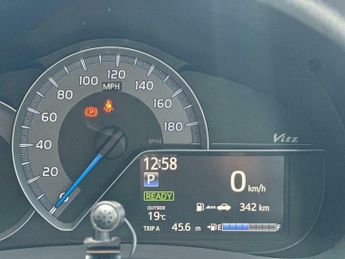 Toyota Yaris 1.5 VVT-h Active E-CVT Euro 6 (s/s) 5dr