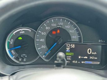 Toyota Yaris 1.5 VVT-h Active E-CVT Euro 6 (s/s) 5dr