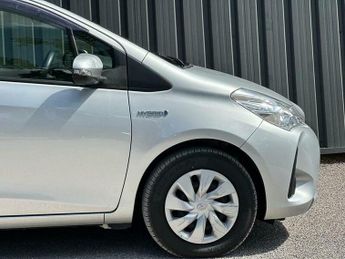 Toyota Yaris 1.5 VVT-h Active E-CVT Euro 6 (s/s) 5dr
