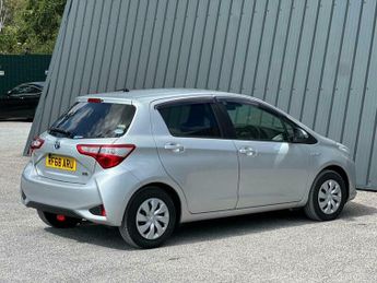 Toyota Yaris 1.5 VVT-h Active E-CVT Euro 6 (s/s) 5dr