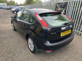 Ford Focus 2.0 Ghia 5dr