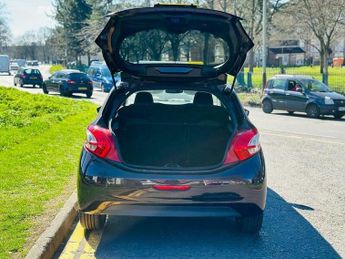 Peugeot 208 1.6 VTi Allure Auto Euro 5 5dr