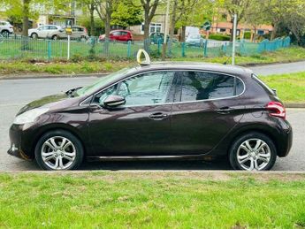 Peugeot 208 1.6 VTi Allure Auto Euro 5 5dr