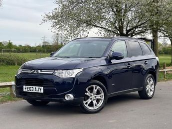 Mitsubishi Outlander DI-D GX 3
