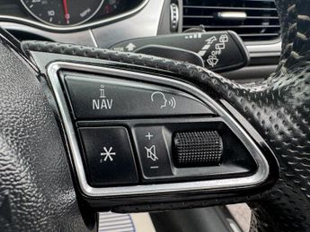 Audi A6 Avant 2.0 TDI ultra Black Edition Estate 5dr Diesel S Tronic Euro 6 (s