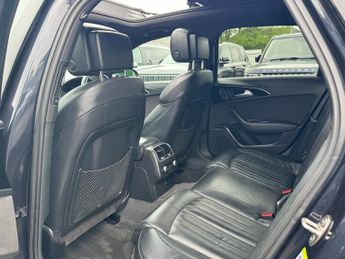 Audi A6 Avant 2.0 TDI ultra Black Edition Estate 5dr Diesel S Tronic Euro 6 (s
