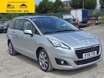 Peugeot 5008 BLUE HDI S/S ALLURE