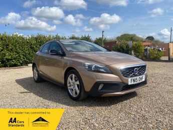 Volvo V40 D2 CROSS COUNTRY LUX