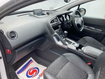 Peugeot 3008 2.0 HDi Allure Auto Euro 5 5dr