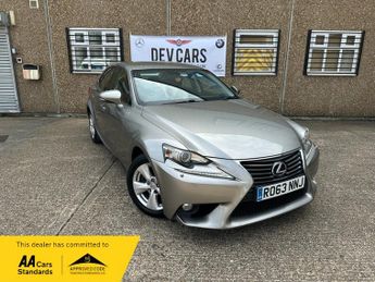 Lexus IS 300h 2.5 SE E-CVT (s/s) 4dr
