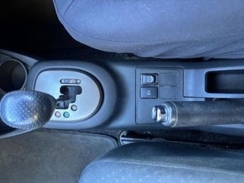 Toyota Yaris VVT-I TR MM