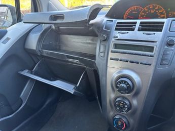 Toyota Yaris VVT-I TR MM