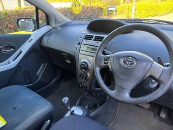 Toyota Yaris VVT-I TR MM