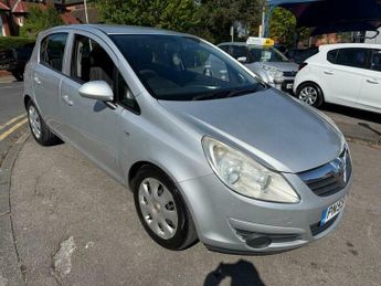 Vauxhall Corsa 1.4i 16v Club 5dr