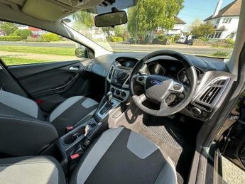 Ford Focus 1.6 Zetec Estate 5dr Petrol Powershift Euro 5 (125 ps)