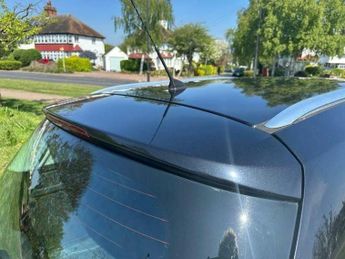 Ford Focus 1.6 Zetec Estate 5dr Petrol Powershift Euro 5 (125 ps)