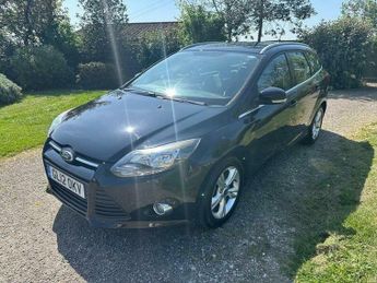 Ford Focus 1.6 Zetec Estate 5dr Petrol Powershift Euro 5 (125 ps)