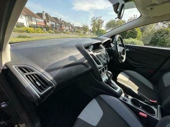 Ford Focus 1.6 Zetec Estate 5dr Petrol Powershift Euro 5 (125 ps)
