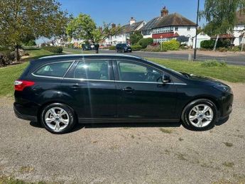Ford Focus 1.6 Zetec Estate 5dr Petrol Powershift Euro 5 (125 ps)