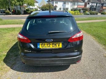 Ford Focus 1.6 Zetec Estate 5dr Petrol Powershift Euro 5 (125 ps)