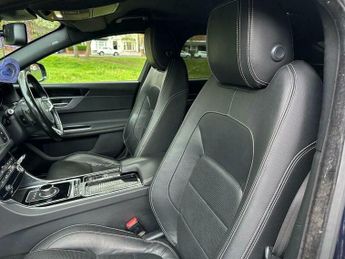 Jaguar XF 2.0d R-Sport Auto AWD Euro 6 (s/s) 4dr