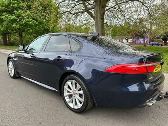 Jaguar XF 2.0d R-Sport Auto AWD Euro 6 (s/s) 4dr