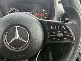 Mercedes-Benz Sprinter 2.0 315 CDI HD Progressive RWD L3 H3 Euro 6 (s/s) 5dr