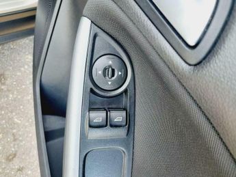 Ford Focus 1.6 Zetec Powershift Euro 6 5dr