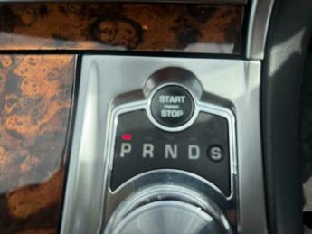 Jaguar XF 3.0d V6 Portfolio Auto Euro 5 4dr