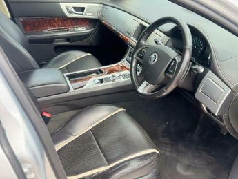 Jaguar XF 3.0d V6 Portfolio Auto Euro 5 4dr