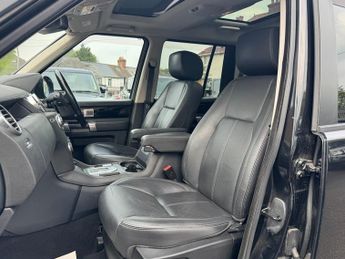 Land Rover Discovery 3.0 SD V6 Landmark SUV 5dr Diesel Auto 4WD Euro 6 (s/s) (256 bhp