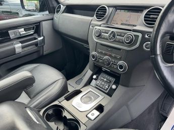Land Rover Discovery 3.0 SD V6 Landmark SUV 5dr Diesel Auto 4WD Euro 6 (s/s) (256 bhp