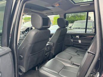 Land Rover Discovery 3.0 SD V6 Landmark SUV 5dr Diesel Auto 4WD Euro 6 (s/s) (256 bhp
