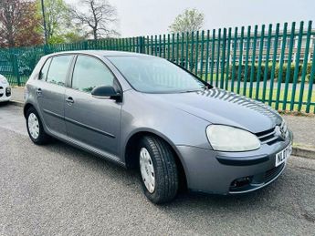 Volkswagen Golf 1.6 FSI S 5dr