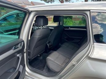 Volkswagen Passat SE BUSINESS TDI BLUEMOTION TECH DSG