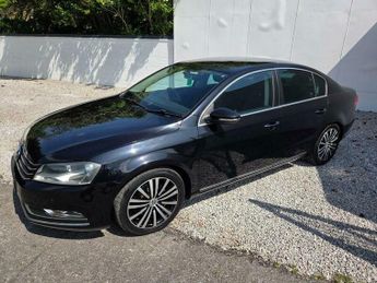 Volkswagen Passat 2.0 TDI BlueMotion Tech Sport DSG Euro 5 (s/s) 4dr