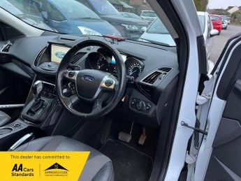 Ford Kuga TITANIUM TDCI AUTOMATIC