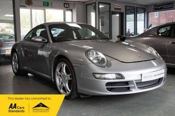 Porsche 911 CARRERA 4S