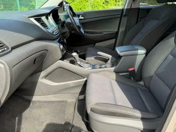 Hyundai Tucson 2.0 CRDi SE Nav Auto 4WD Euro 6 5dr