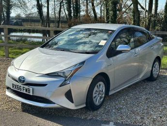 Toyota Prius 1.5 CVT 4dr