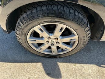 Land Rover Discovery TDV6 HSE E4