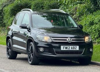 Volkswagen Tiguan 2.0 TDI Sport 4WD Euro 5 5dr