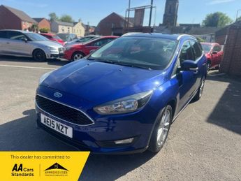 Ford Focus 1.6 Zetec Powershift Euro 6 5dr