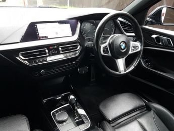 BMW 1 SERIES 118d M SPORT