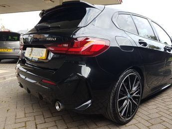 BMW 1 SERIES 118d M SPORT