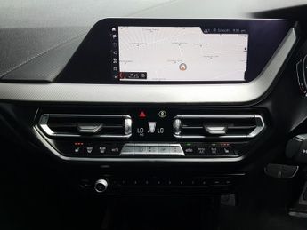 BMW 1 SERIES 118d M SPORT