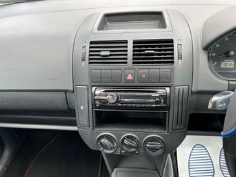 Volkswagen Polo S (80BHP)